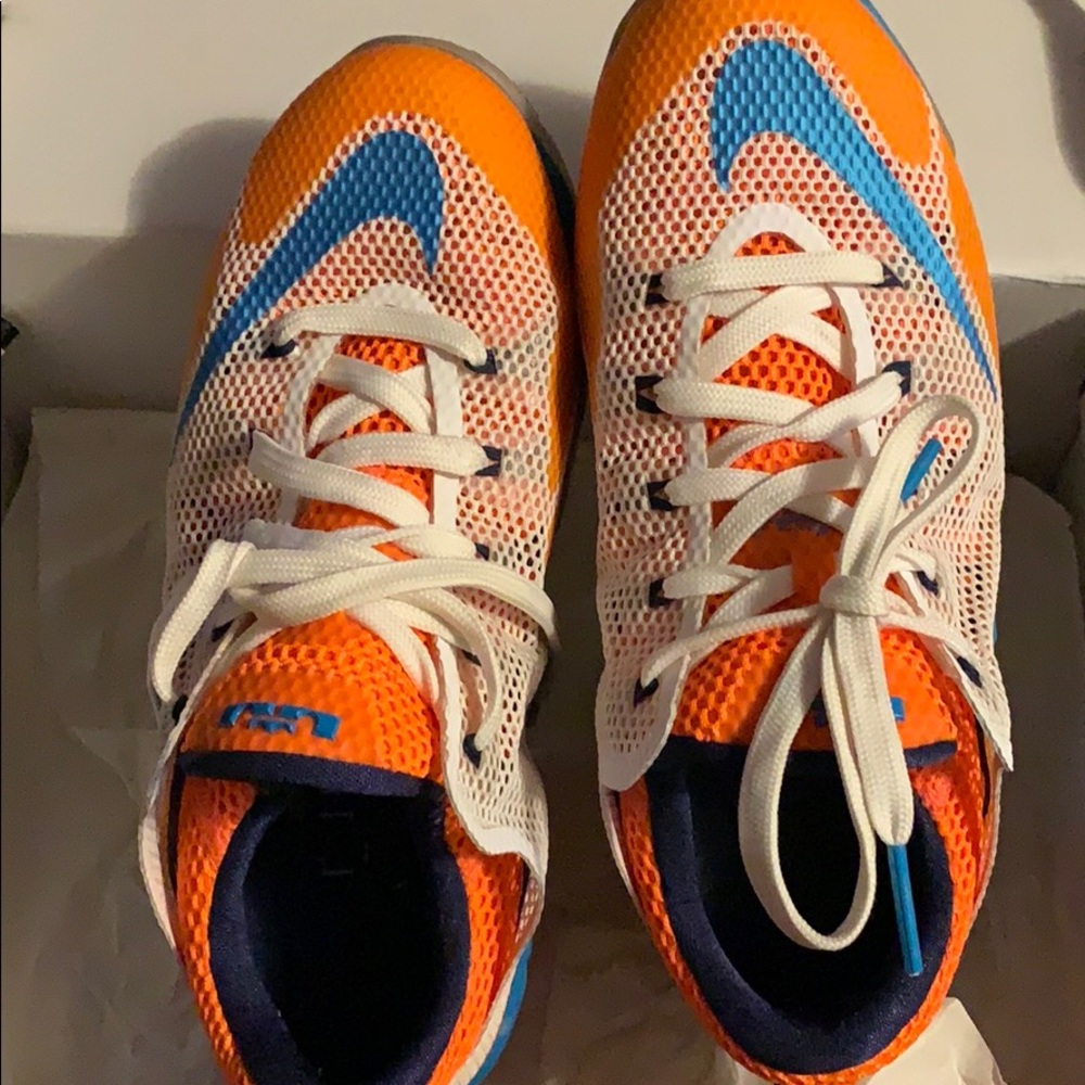 Lebron James - Picture 4 of 7